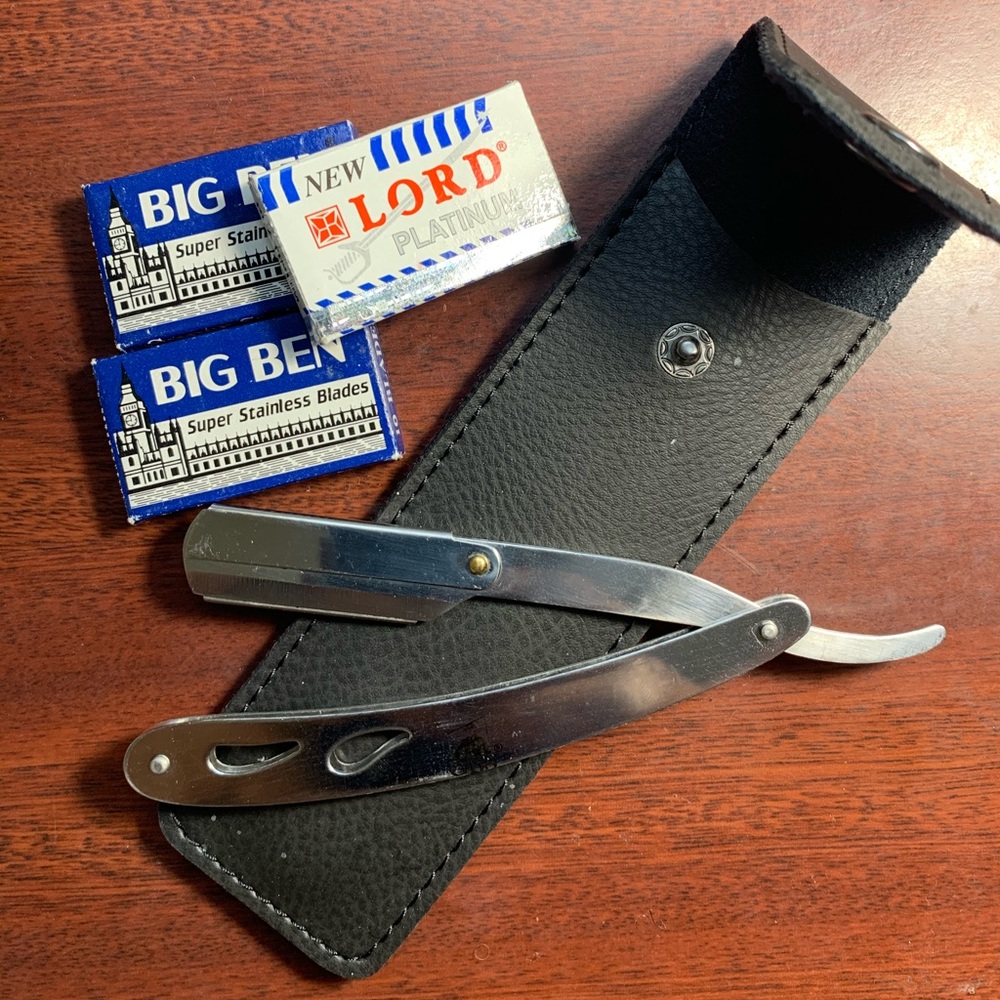 Straight Razor + Blades & Leather Case